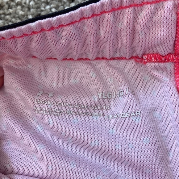 GIRLS Under Armour drawstring elastic shorts size youth large - Picture 3 of 4